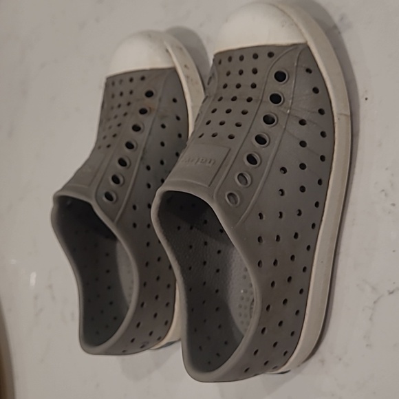 C10 Gray Native Water shoes - Picture 2 of 7
